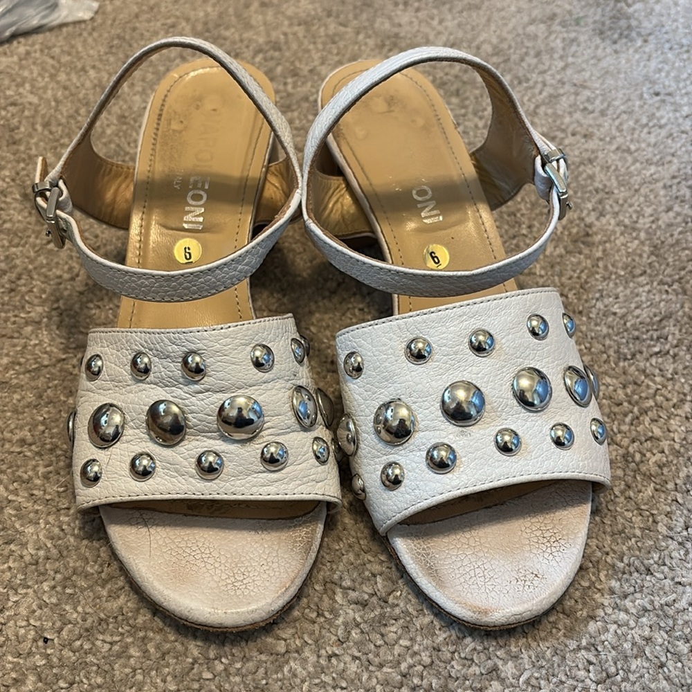 Napoleoni White Studded Samdals